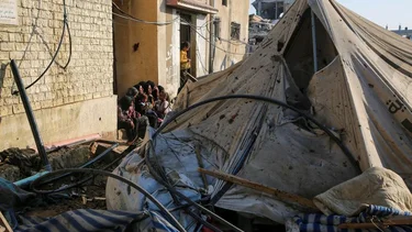 Israel insiste en su ofensiva contra Gaza horas después de un mortífero ataque contra un campamento