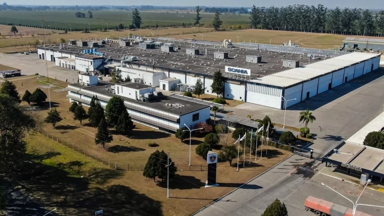 Tucumán: alerta por despidos en una fábrica de Scania