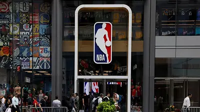 NBA cierra acuerdo de transmisión de 76.000 million dlrs con Disney, Amazon, Comcast y Athletic informa NBA cierra acuerdo de transmisión de 76.000 million dlrs con Disney, Amazon, Comcast y Athletic informa