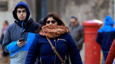 Alerta máxima por frío polar y lluvias en AMBA para hoy domingo 25 de mayo