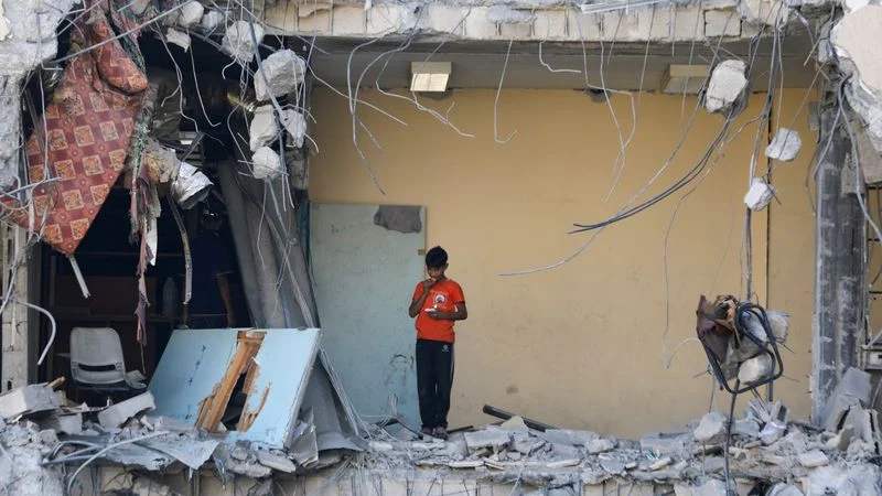 Israel retira soldados de la ciudad de Gaza dejando decenas de cadáveres, según servicios de rescate