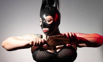 De trabajar en una clínica a convertirse en dominatrix: "Orgullosamente soy" | Historias de vida