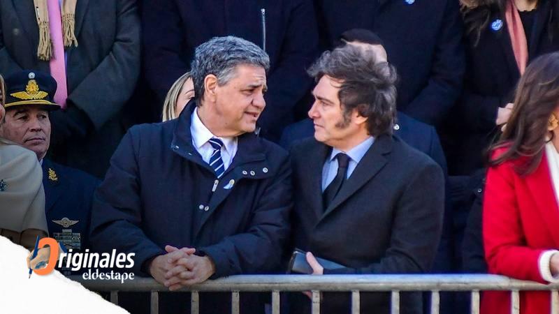 Macri mandó a comprar dólares para pagar deuda e hizo subir el oficial a $1215