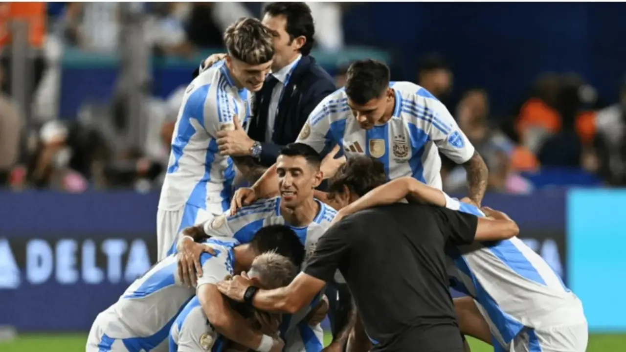 La Selección que salva a los que vendieron el fútbol