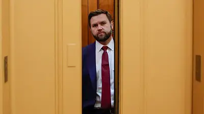 Trump elige como compañero de fórmula a senador J.D. Vance, que pasó de ser su crítico a un defensor Trump elige como compañero de fórmula a senador J.D. Vance, que pasó de ser su crítico a un defensor