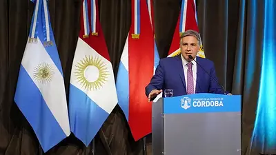 Conflicto docente: para evitar otro paro, Llaryora confirmó una nueva oferta salarial Conflicto docente: para evitar otro paro, Llaryora confirmó una nueva oferta salarial