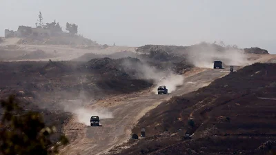 Israel ataca el centro de Gaza y envía tanques al norte de Ráfah Israel ataca el centro de Gaza y envía tanques al norte de Ráfah