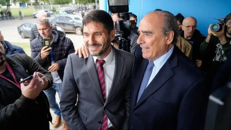 Tras la renuncia del director de Vialidad, Pullaro se quejó por la postergación de obras públicas