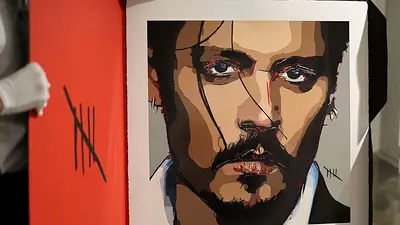 El actor Johnny Depp recurre al tarot para inspirar una colección de arte El actor Johnny Depp recurre al tarot para inspirar una colección de arte