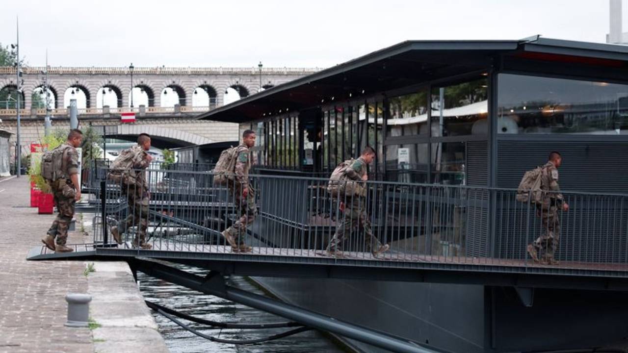 Francia rechaza muchas solicitudes de acreditación para los Juegos por seguridad: ministro