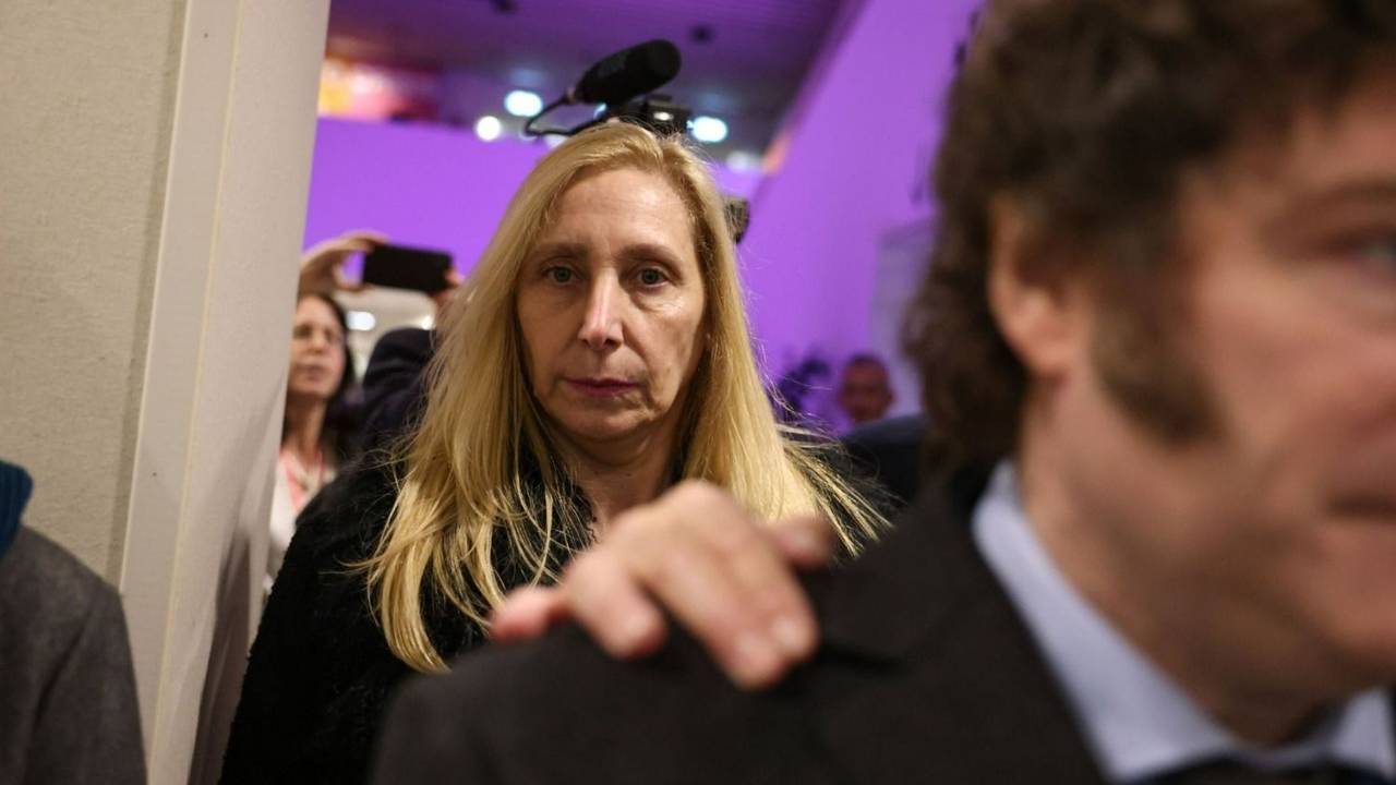La sátira libertaria y la emboscada de Karina Milei a Victoria Villarruel 