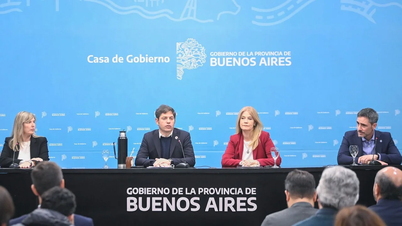 Kicillof firmó convenios para fortalecer a pequeñas y medianas empresas