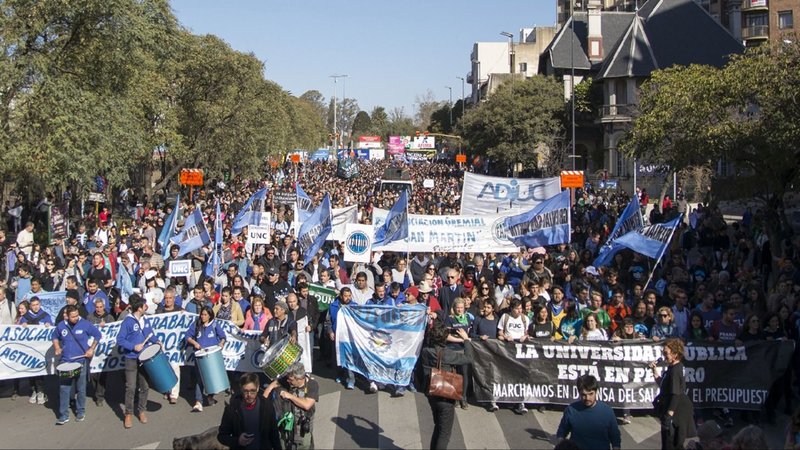Declaran la crisis salarial de los trabajadores de la Universidad de Córdoba