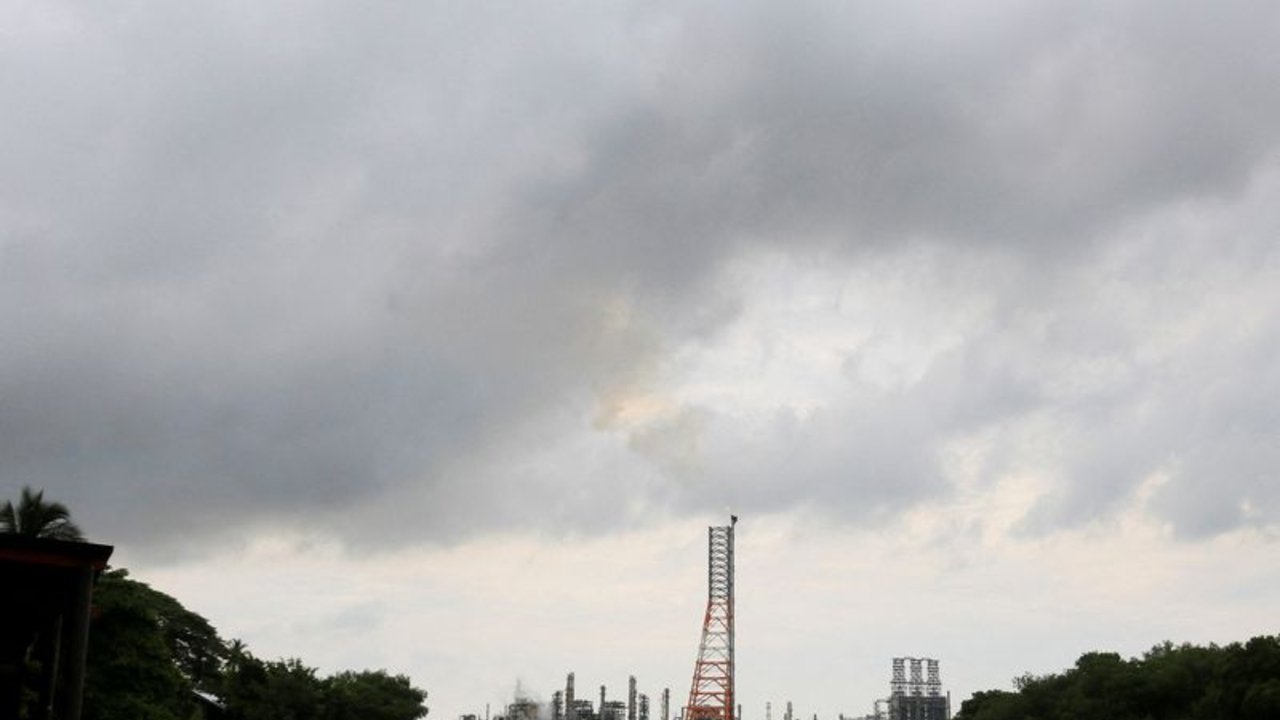 EXCLUSIVA-Descenso producción crudo de México podría echar por tierra sueño de independencia energética