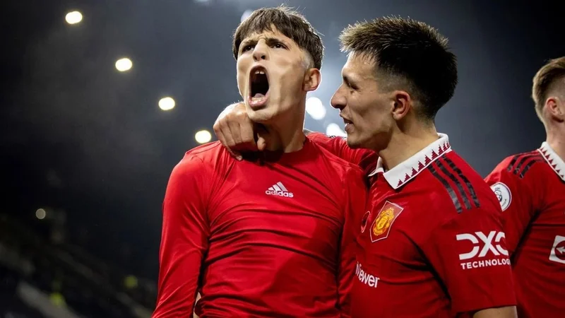 Alejandro Garnacho, Lisandro Martínez, Manchester United, deportes