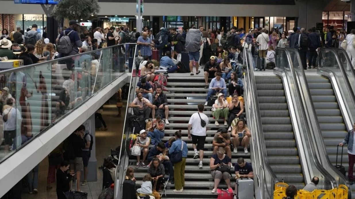 Tensión en Francia: denuncian sabotajes en trenes a horas de la  inauguración de los Juegos Olímpicos | El Destape