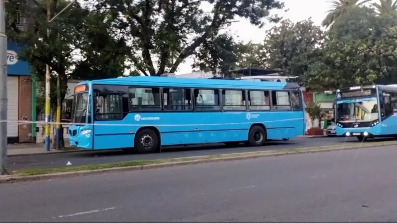 Crimen de colectivero en Rosario: difunden video para dar con los sospechosos