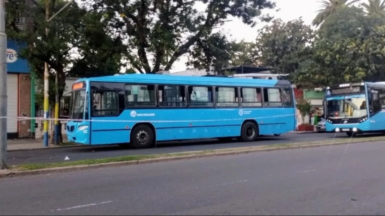 Crimen de colectivero en Rosario: difunden video para dar con los sospechosos