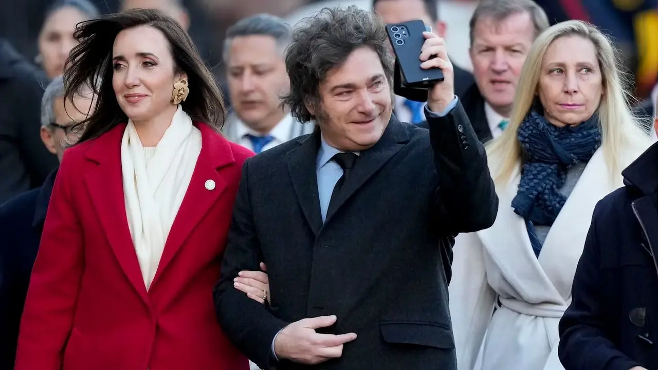 Una invitación caída, "pánico" y redes: así fue el nuevo round entre Karina Milei y Villarruel 