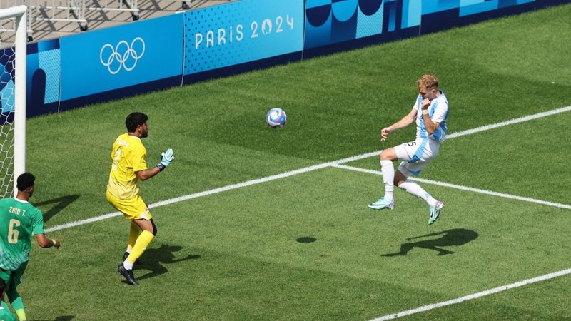 Argentina le ganó a Irak en los Juegos Olímpicos y sigue con chances