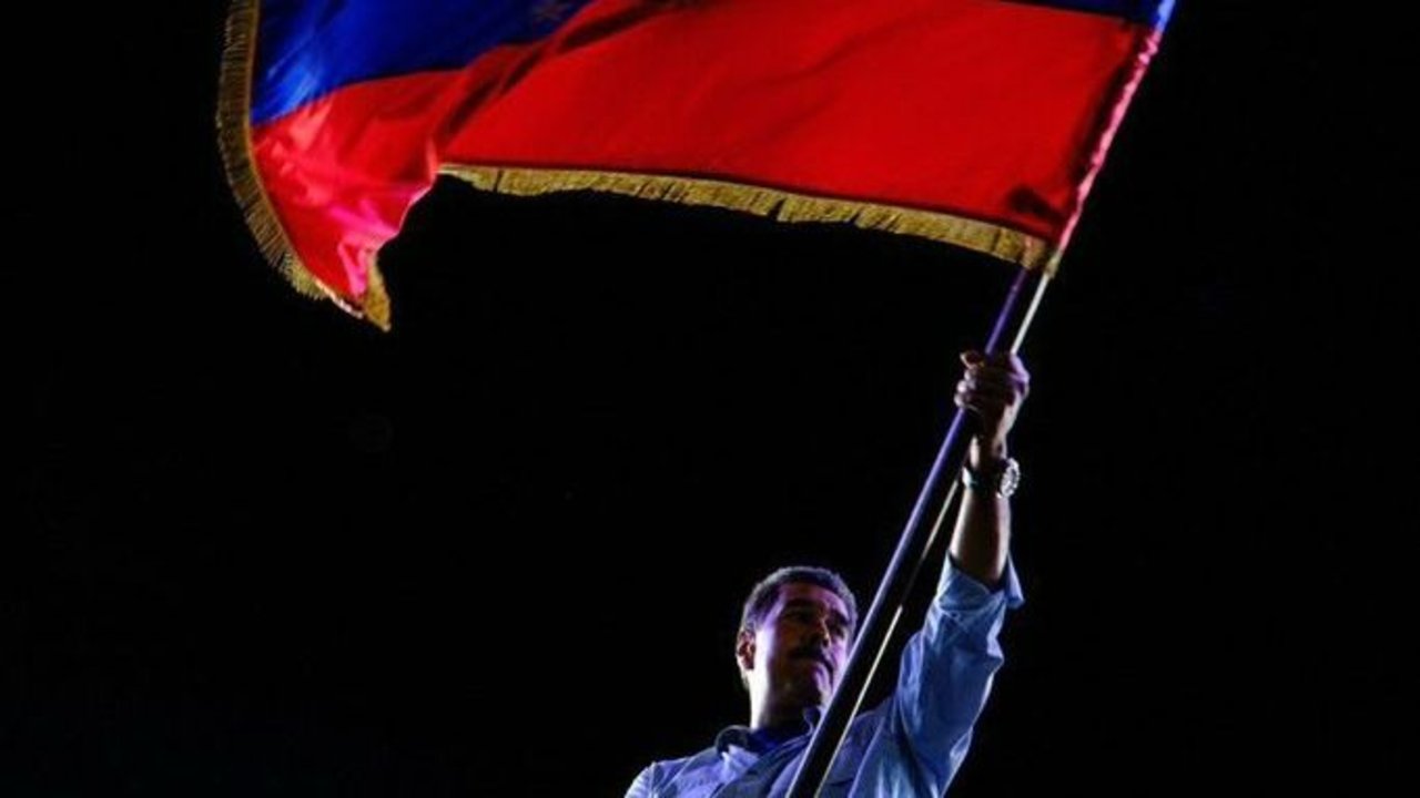 Se reabre la crisis en Venezuela: Maduro celebró la reelección, la oposición denunció fraude