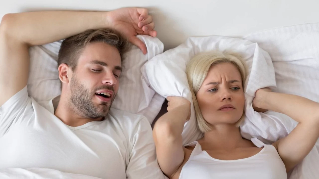Hablar dormidos.