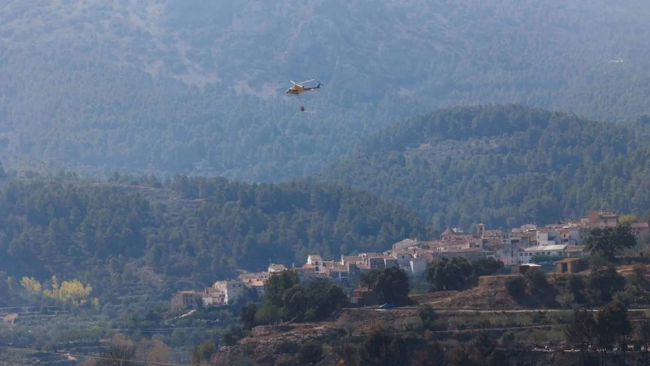 Varios incendios azotan España en plena ola de calor