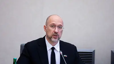 Primer ministro ucraniano dice que sanciones a Lukoil no amenazan seguridad energética de Eslovaquia Primer ministro ucraniano dice que sanciones a Lukoil no amenazan seguridad energética de Eslovaquia