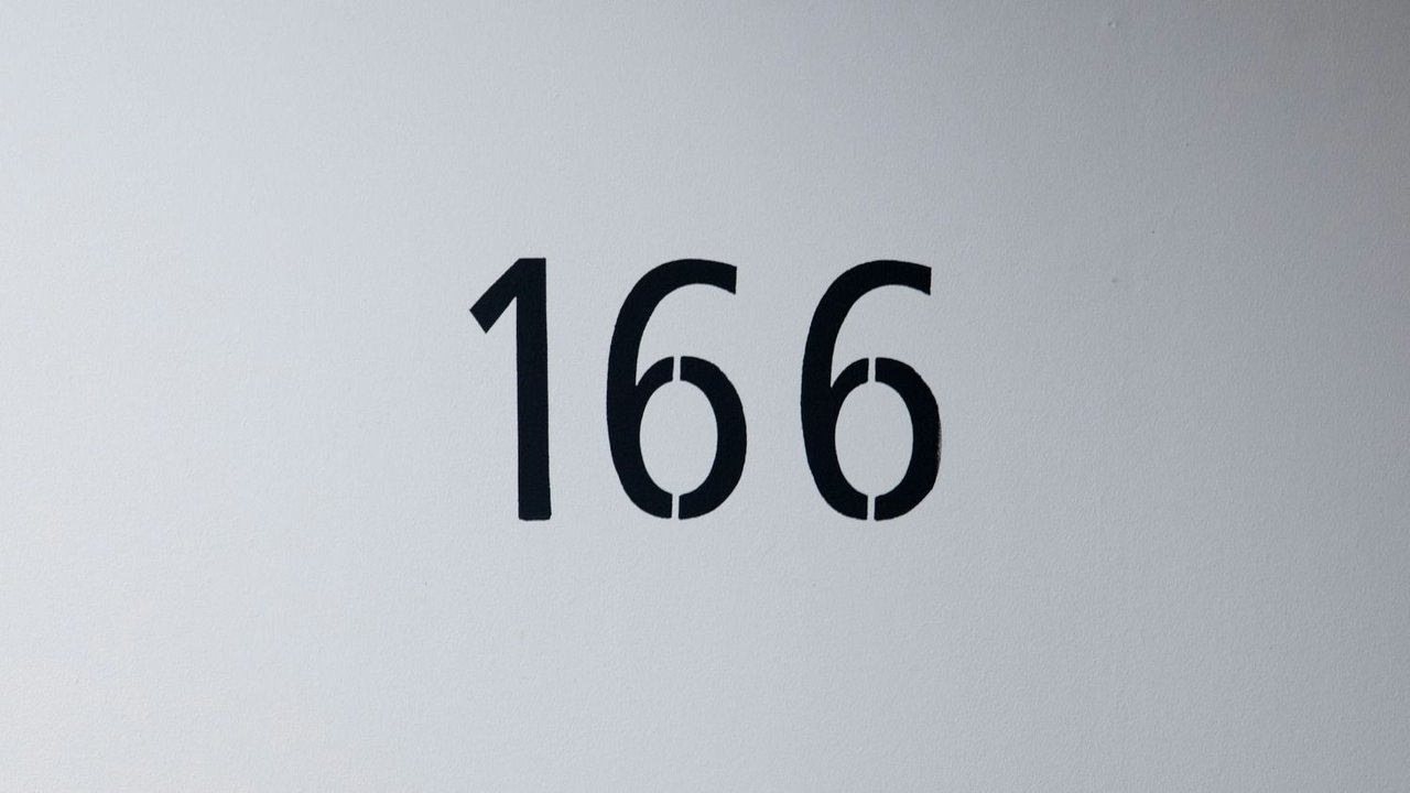 Numerología 166