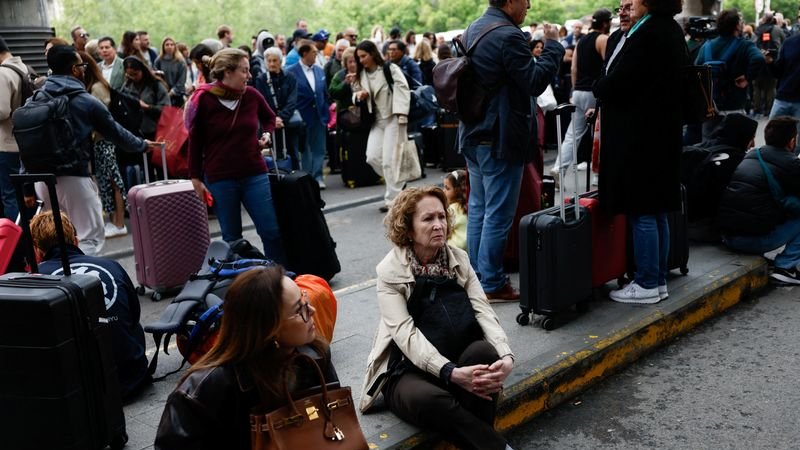 Se reanudan los trenes de alta velocidad a Andalucía tras un fallo eléctrico