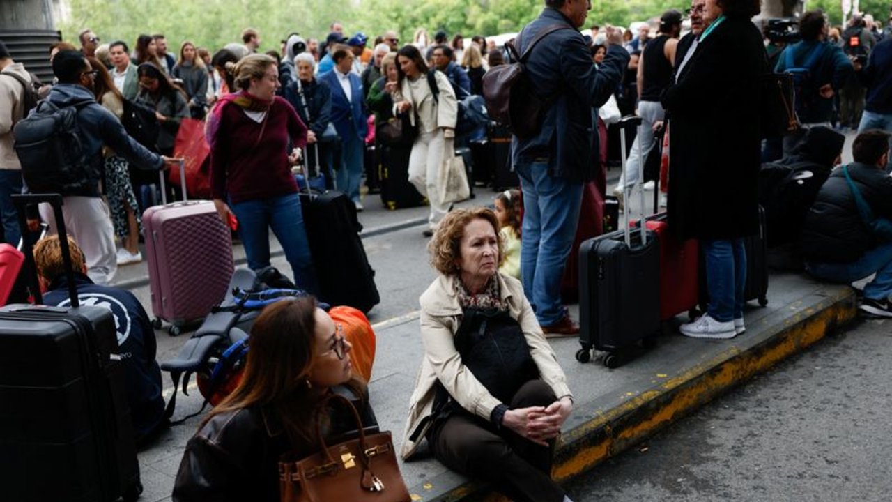 Se reanudan los trenes de alta velocidad a Andalucía tras un fallo eléctrico