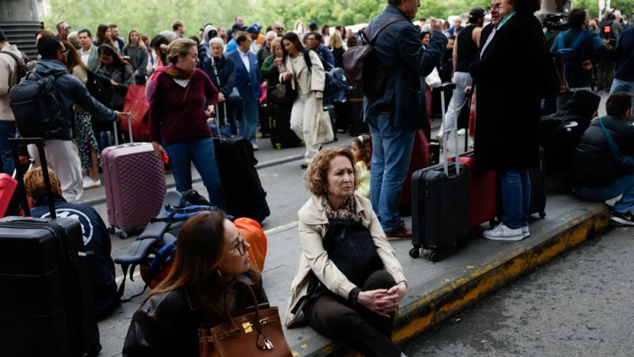 Se reanudan los trenes de alta velocidad a Andalucía tras un fallo eléctrico