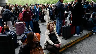 Se reanudan los trenes de alta velocidad a Andalucía tras un fallo eléctrico Se reanudan los trenes de alta velocidad a Andalucía tras un fallo eléctrico