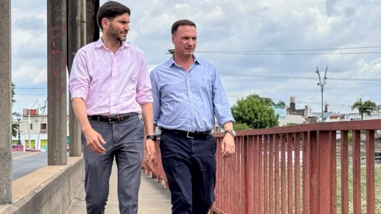 Pese al apoyo a Milei, la gestión de Pullaro cruzó al Gobierno por el crítico estado de las rutas: "Criminal"