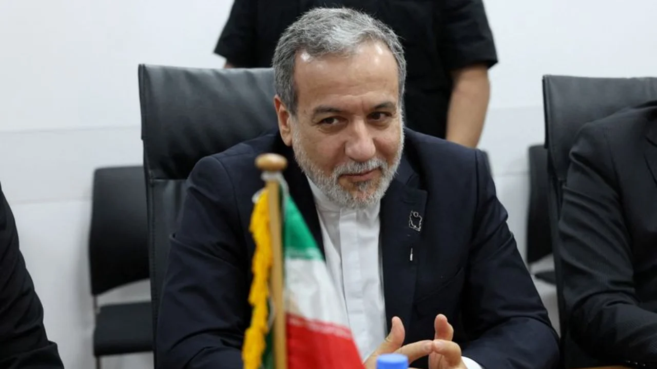 Irán advierte contra "enfoque destructivo" de países europeos en conversación con jefa diplomacia UE