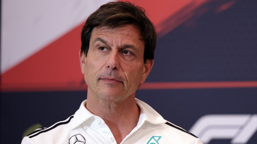 Batacazo en la Fórmula 1: Mercedes va por Max Verstappen y habló Toto Wolff