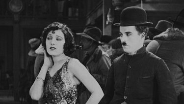 Actúa Charles Chaplin, dura 89 minutos y vuelve a los cines remasterizada en 4K