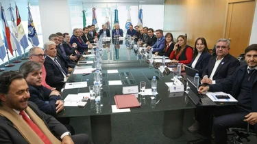 Exclusivo: Milei reparte entre los gobernadores un 35% menos que Macri y un 50% menos que el Frente de Todos