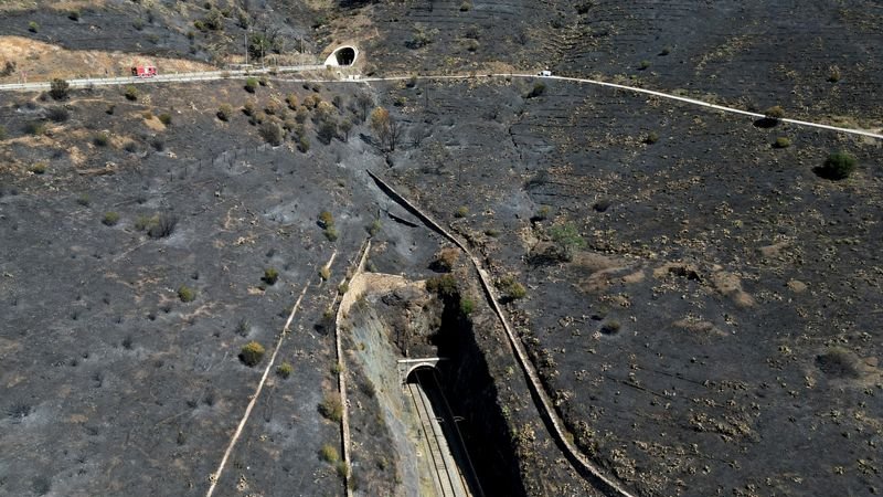 Dos personas mueren en un incendio en Cataluña mientras una ola de calor golpea Europa