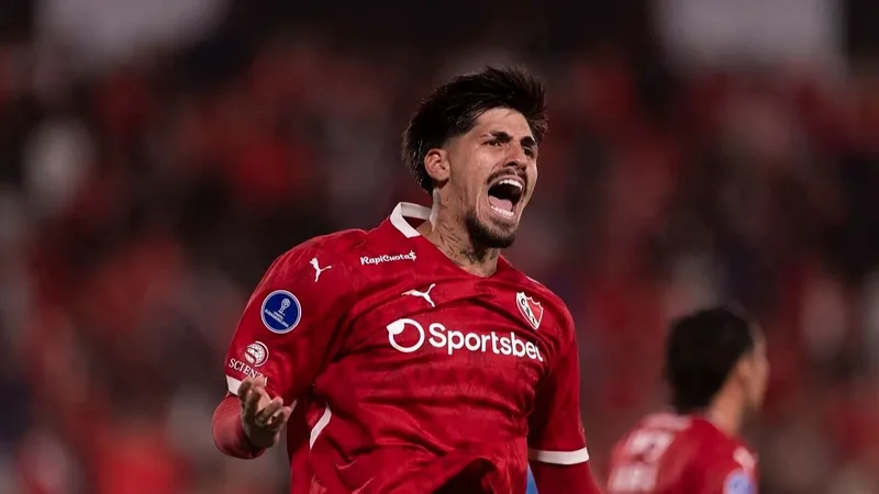 Alerta para Julio Vaccari en Independiente: una SAD de Europa viene por Lomónaco