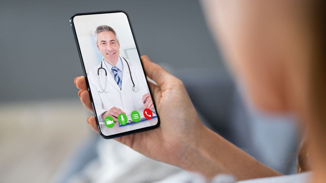 Consultas por telemedicina en CABA: cómo pedir turno desde tu casa