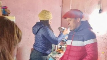 Lo echaron después de trabajar 11 años en un campo, se hizo viral en TikTok y ahora denunciaron al patrón