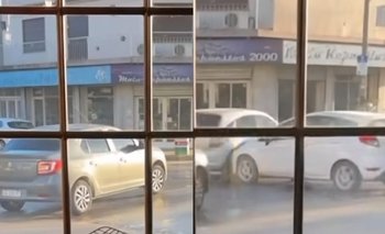 Insólito: por la ola polar, un auto quedó frenado en plena vía pública | Ola polar