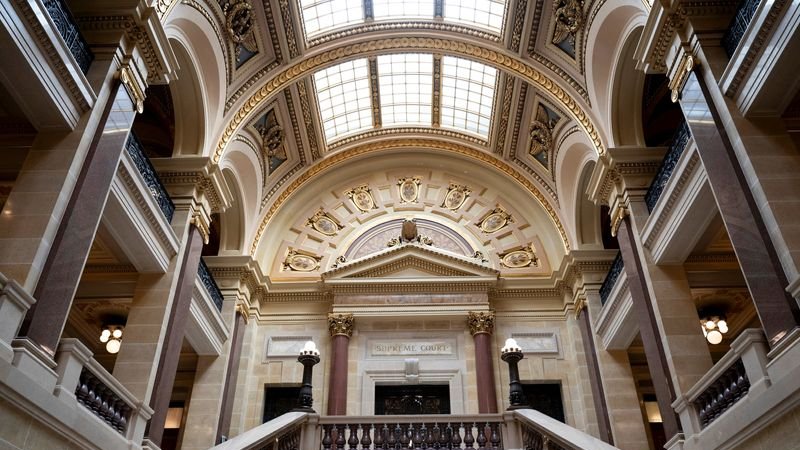Un tribunal de Wisconsin dice que no se puede aplicar la prohibición del aborto del siglo XIX
