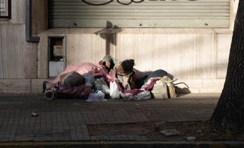 Ola polar: más de 100 personas duermen en las calles de la ciudad de Santa Fe | Pobreza