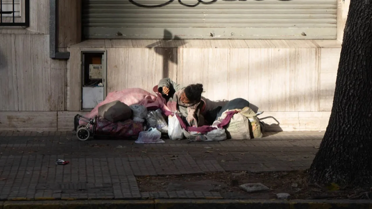 Preocupación por la cantidad de personas en situación de calle en la ciudad de Santa Fe. 