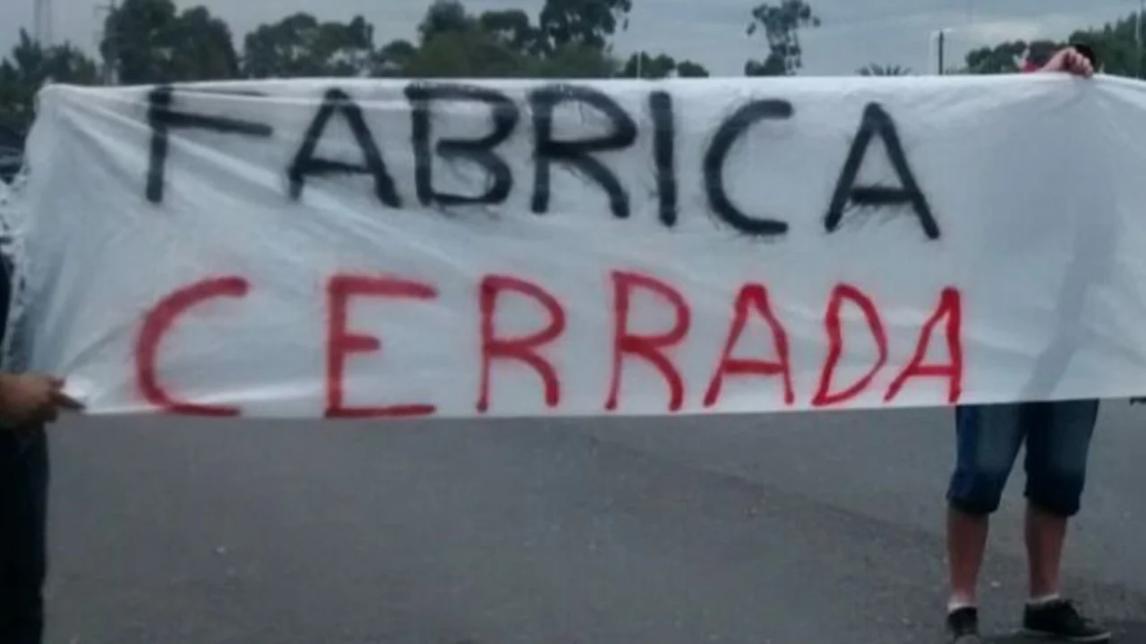 Cuál es la fábrica nacional que cerró. 