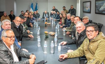 Insfrán se reunió con intendentes para analizar el resultado electoral | Elecciones en formosa