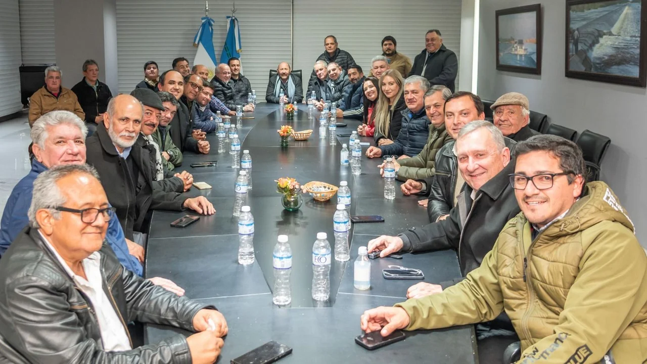 Elecciones Formosa 2025: Insfrán se reunió con intendentes para analizar los resultados de los comicios provinciales