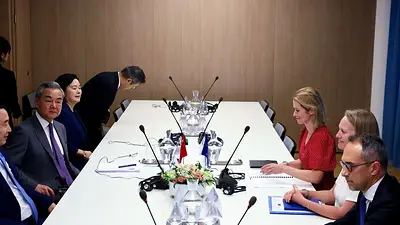 La UE presiona a China por las tierras raras y la guerra de Ucrania La UE presiona a China por las tierras raras y la guerra de Ucrania